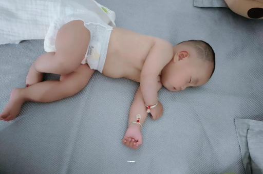 永州宝宝积食发烧怎么处理